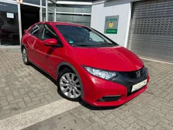 Rot Gebraucht 2014 Honda Civic Lifestyle Limousine | 9.450 € (Guter Preis)