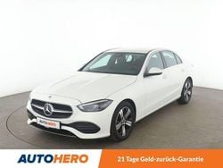 Weiß Gebraucht 2022 Mercedes C180 Avantgarde Limousine | 32.440 € (Fairer Preis)