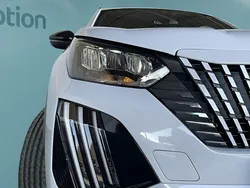 Weiß Neu 2024 Peugeot 2008 SUV | 27.699 € (Superpreis)