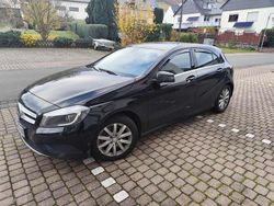 Schwarz Gebraucht 2015 Mercedes A200 Urban Limousine | 10.500 € (Superpreis)