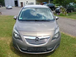 Grau Gebraucht 2013 Opel Meriva Innovation Van / Kleinbus | 3.950 € (Guter Preis)