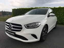 Weiß Gebraucht 2021 Mercedes B200 Van / Kleinbus | 17.499 € (Superpreis)