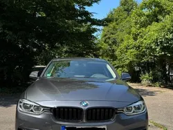 Grau Gebraucht 2016 BMW 320 Advantage Limousine | 17.300 € (Etwas zu teuer)