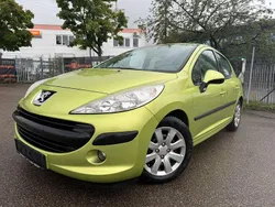 Grün Gebraucht 2007 Peugeot 207 Tendance Limousine | 2.490 € (Guter Preis)