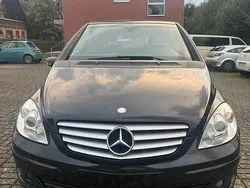 Schwarz Gebraucht 2007 Mercedes B200 Van / Kleinbus | 5.490 € (Fairer Preis)