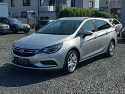Silber Gebraucht 2018 Opel Astra Edition Kombi | 7.900 € (Fairer Preis)