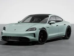 Shadegreenmetallic Gebraucht 2024 Porsche Taycan Limousine | 119.900 € (Teuer)