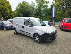 Silber Gebraucht 2012 Opel Combo Van / Kleinbus | 6.190 € (Etwas zu teuer)