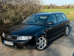 Schwarz Gebraucht 2002 Audi A4 Comfort Kombi | 4.599 € (Teuer)