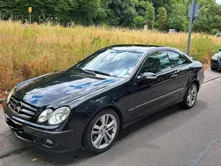 Schwarz Gebraucht 2006 Mercedes CLK350 Avantgarde Coupé | 2.500 €