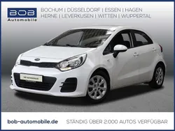 Weiß Gebraucht 2017 Kia Rio Kleinwagen | 8.970 € (Fairer Preis)