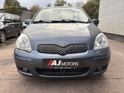 Blau Gebraucht 2005 Toyota Yaris Sol Limousine | 990 € (Guter Preis)