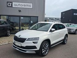 Bila candy/candyweiss Gebraucht 2019 Skoda Karoq Scout 4x4 SUV | 24.699 € (Etwas zu teuer)