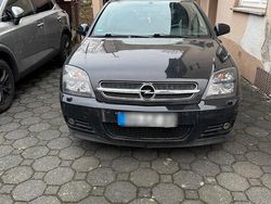 Blau Gebraucht 2011 Opel Vectra GTS Limousine | 2.500 € (Fairer Preis)