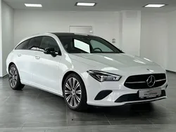 Weiß Gebraucht 2022 Mercedes CLA250 Shooting Brake Kombi | 34.690 € (Fairer Preis)
