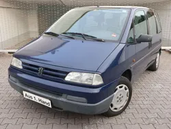 Blau Gebraucht 1995 Peugeot 806 Van / Kleinbus | 1.600 €