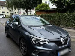 Grau Gebraucht 2017 Renault Mégane GrandTour Kombi | 13.000 € (Fairer Preis)