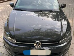 Grau Gebraucht 2019 VW Polo Highline Limousine | 12.000 € (Guter Preis)