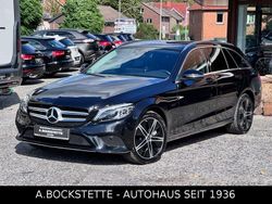 Schwarz Gebraucht 2020 Mercedes C300e Limousine | 26.990 € (Fairer Preis)