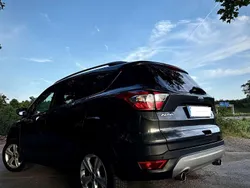 Grau Gebraucht 2018 Ford Kuga Titanium SUV | 12.000 € (Guter Preis)