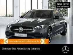 Grau Gebraucht 2023 Mercedes C300 Night Limousine | 42.990 € (Fairer Preis)