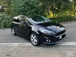 Schwarz Gebraucht 2016 Ford S-MAX ST-Line Van / Kleinbus | 13.900 € (Superpreis)
