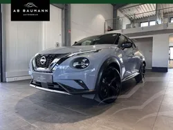 Grau ceramic grey p/black m (metallic) Gebraucht 2022 Nissan Juke SUV | 21.490 € (Etwas zu teuer)