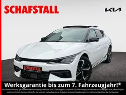 Weiss ((swp) snow white pearl m) Gebraucht 2022 Kia EV6 GT-Line SUV | 32.979 € (Teuer)
