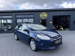 Blazerblau Gebraucht 2012 Ford Focus Trend Kombi | 2.599 € (Guter Preis)