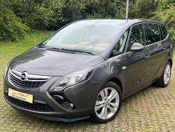 Grau Gebraucht 2013 Opel Zafira Tourer Innovation Van / Kleinbus | 8.990 € (Fairer Preis)