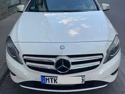 Weiß Gebraucht 2014 Mercedes A180 Kleinwagen | 10.699 € (Guter Preis)