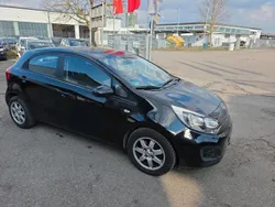 Schwarz Gebraucht 2011 Kia Rio Kleinwagen | 3.800 € (Fairer Preis)
