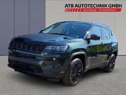 Gruen Neu 2025 Jeep Compass North SUV | 40.990 € (Fairer Preis)