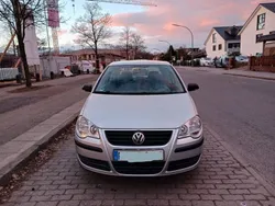 Grau Gebraucht 2006 VW Polo Trendline Limousine | 2.650 € (Fairer Preis)