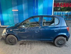 Blau Gebraucht 2004 Toyota Yaris Limousine | 1.700 € (Fairer Preis)