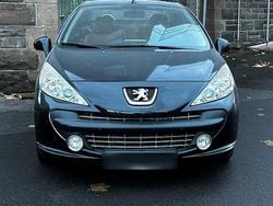 Schwarz Gebraucht 2010 Peugeot 207 CC Cabrio | 2.850 € (Guter Preis)