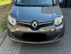 Grau Gebraucht 2017 Renault Twingo Liberty Kleinwagen | 7.000 € (Fairer Preis)