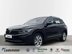 Deep black perleffekt Gebraucht 2024 VW Tiguan Move SUV | 34.289 € (Superpreis)