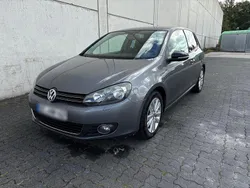 Grau Gebraucht 2011 VW Golf VI Edition Kleinwagen | 7.800 € (Fairer Preis)