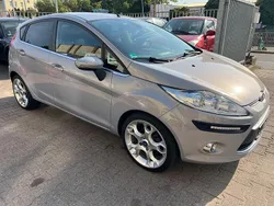 Silber Gebraucht 2011 Ford Fiesta Titanium Kleinwagen | 6.690 € (Teuer)