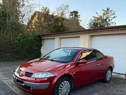 Rot Gebraucht 2005 Renault Mégane Cabriolet Dynamique Cabrio | 1.000 € (Superpreis)