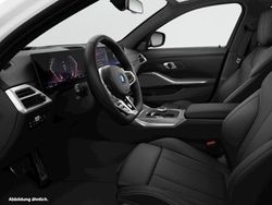 Weiß Gebraucht 2024 BMW 330e Kombi | 52.631 €