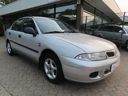 Silber Gebraucht 1998 Mitsubishi Carisma Limousine | 2.200 € (Fairer Preis)