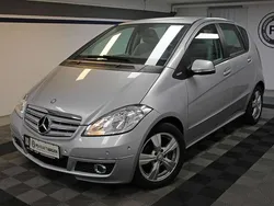 Silber Gebraucht 2011 Mercedes A200 Avantgarde Limousine | 9.999 € (Teuer)