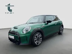 Grün Gebraucht 2024 Mini Cooper S Classic Kleinwagen | 30.930 € (Fairer Preis)