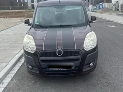 Rot Gebraucht 2012 Fiat Doblò Van / Kleinbus | 3.700 € (Guter Preis)