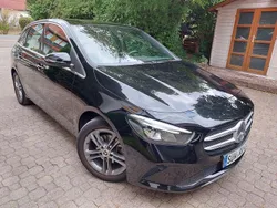 Schwarz Gebraucht 2019 Mercedes B180 Business Van / Kleinbus | 22.400 € (Fairer Preis)