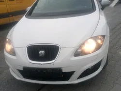 Weiß Gebraucht 2012 Seat Leon Limousine | 3.500 €
