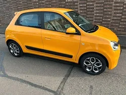 Gelb Gebraucht 2019 Renault Twingo LIMITED Kleinwagen | 8.990 € (Fairer Preis)