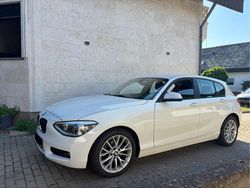 Weiß Gebraucht 2014 BMW 118 Kleinwagen | 6.500 € (Fairer Preis)